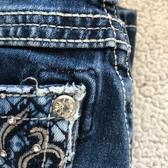 Miss Me Jeans - Picture 10 of 17